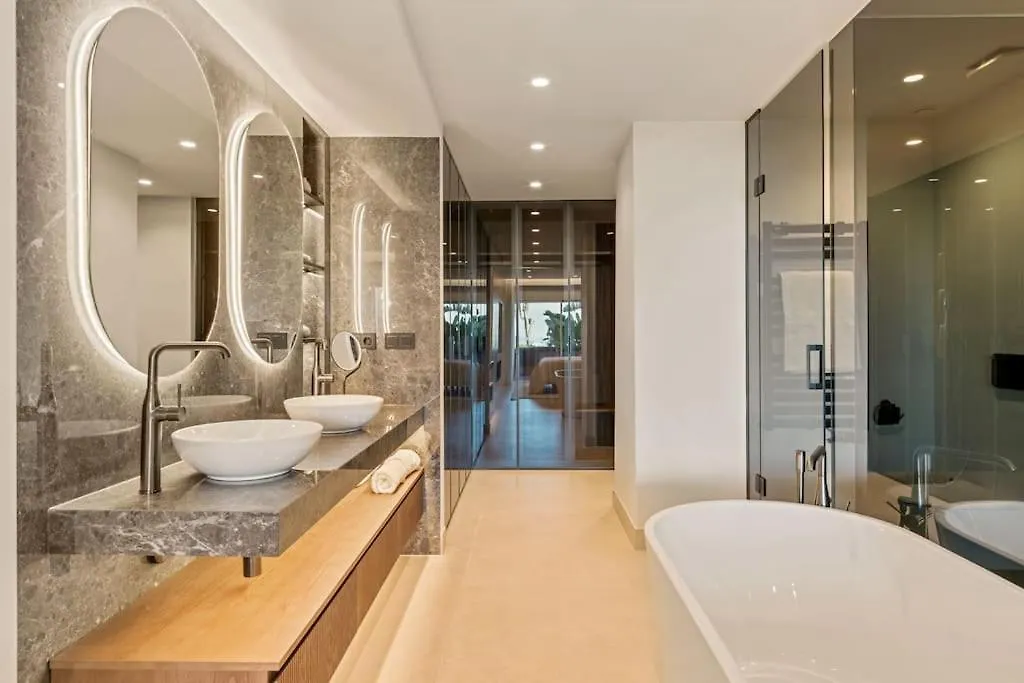 Luxury Ground Floor Apartment In Cabo Bermejo Estepona